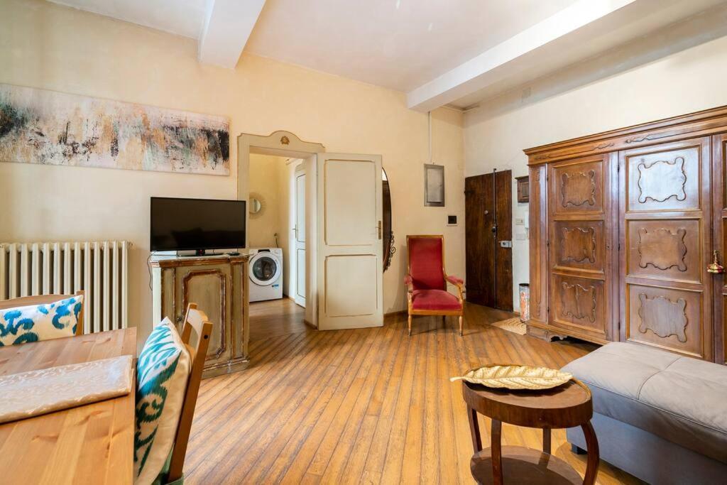 Appartamento Elegante E Centrale La Foglia D'Oro Bologne Extérieur photo