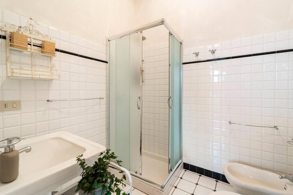 Appartamento Elegante E Centrale La Foglia D'Oro Bologne Extérieur photo